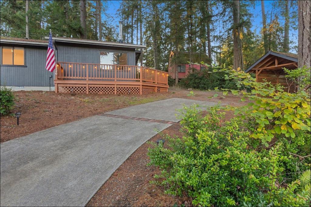 Lakebay Cottage エクステリア 写真