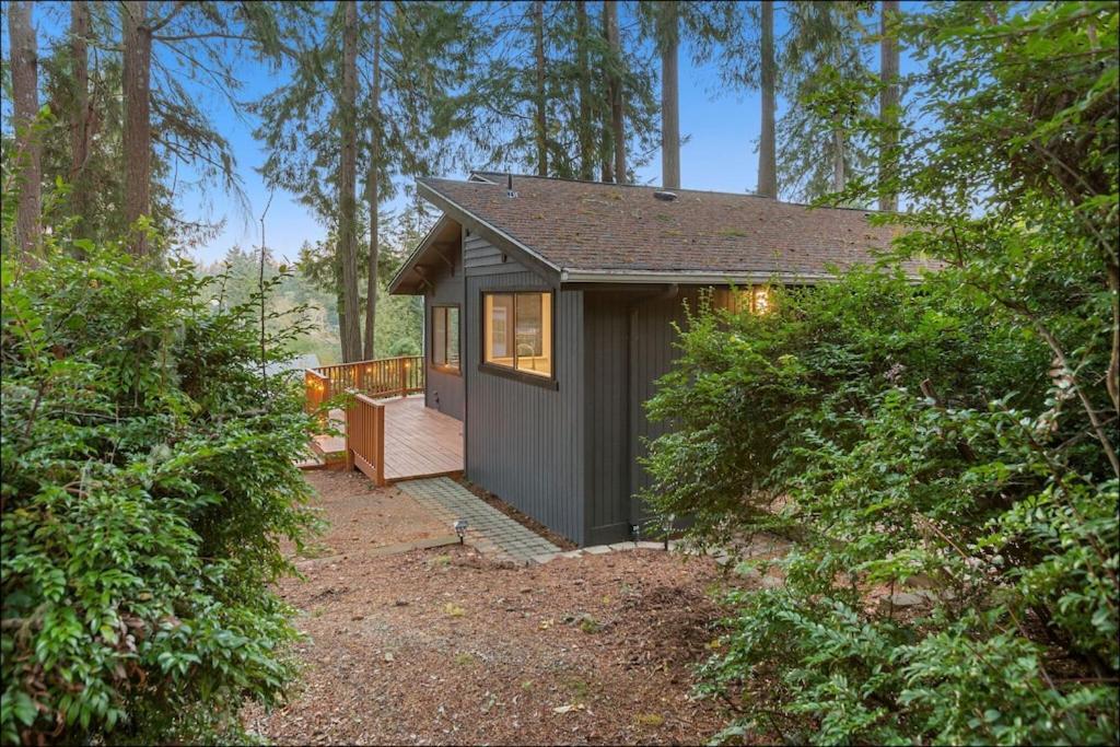 Lakebay Cottage エクステリア 写真