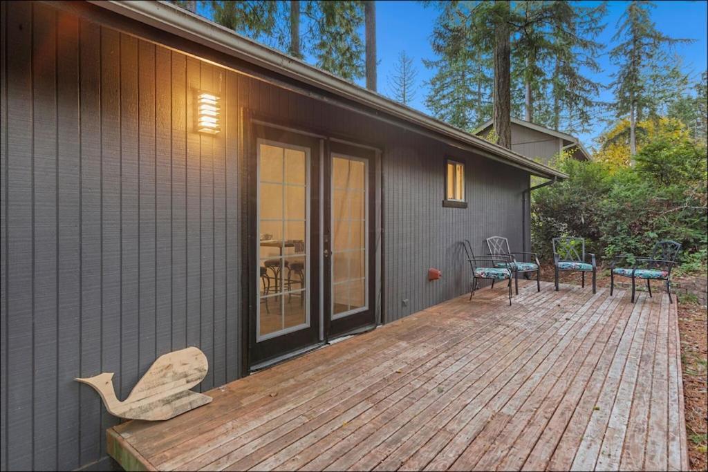 Lakebay Cottage エクステリア 写真