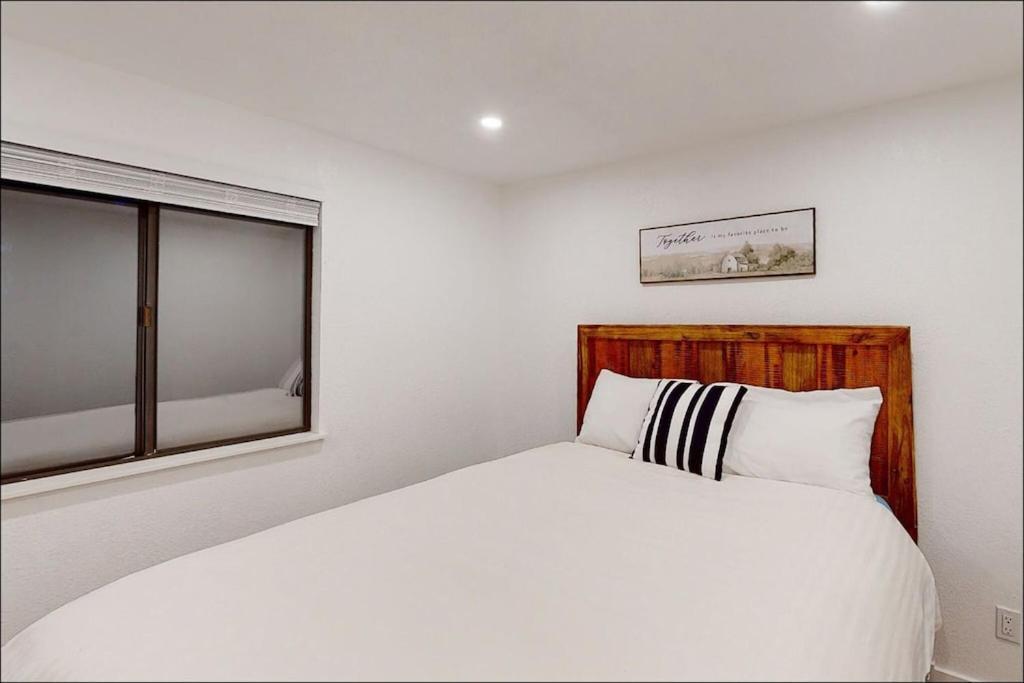 Lakebay Cottage エクステリア 写真